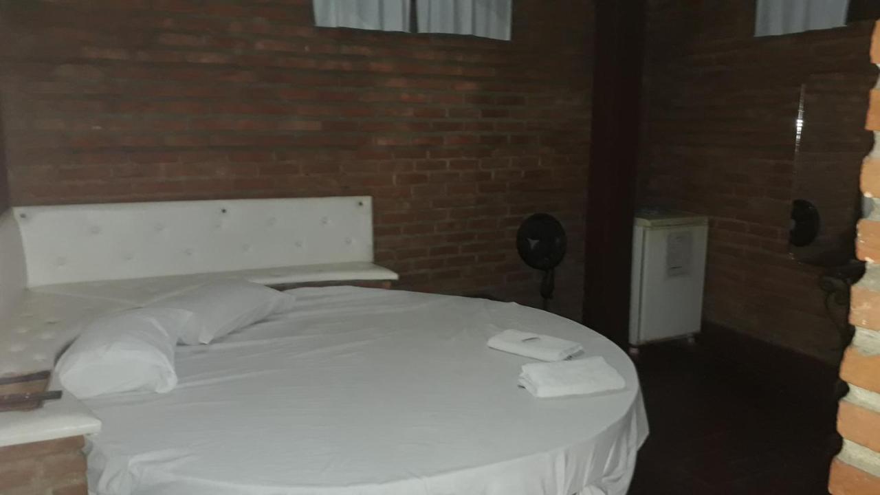 Planeta Sex Motel Сан-Жуан-дел-Рей Экстерьер фото